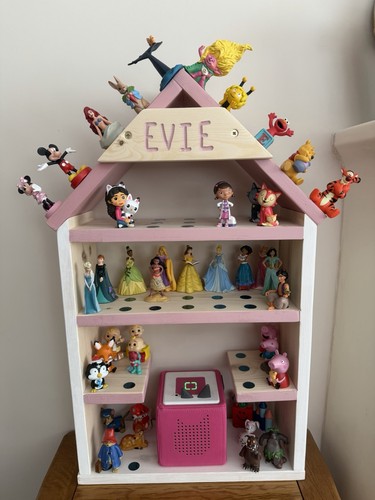 Personalised wood house shaped - personalised,